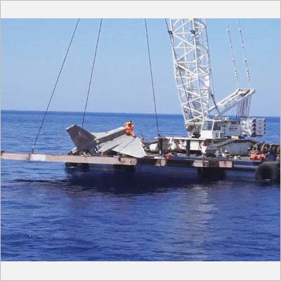 PRESS RELEASE 22-7-2016 Impressive hauling of a F16 from the seabed