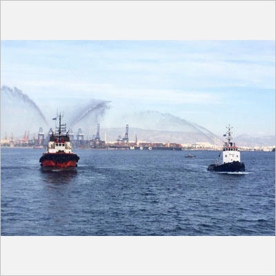 Welcome Azimuth Tug - OSV ENDEAVOUR 25-9-15