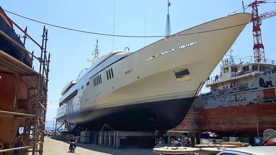 ΔΕΞΑΜΕΝΙΣΜΟΣ ΤΟΥ M/Y “ALWAELI”