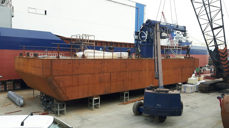 ΝΑΥΠΗΓΗΣΗ ΤΗΣ ΑΝΤΙΡΡΥΠΑΝΤΙΚΗΣ ΜΠΑΡΙΖΑΣ “DOVRA II”